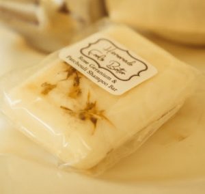 Patchouli & Rose Geranium shampoo bar